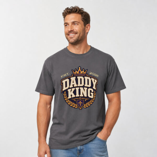 Personalized Daddy King Heavyweight T-Shirt | Custom Est. Year Comfort Colors Tee